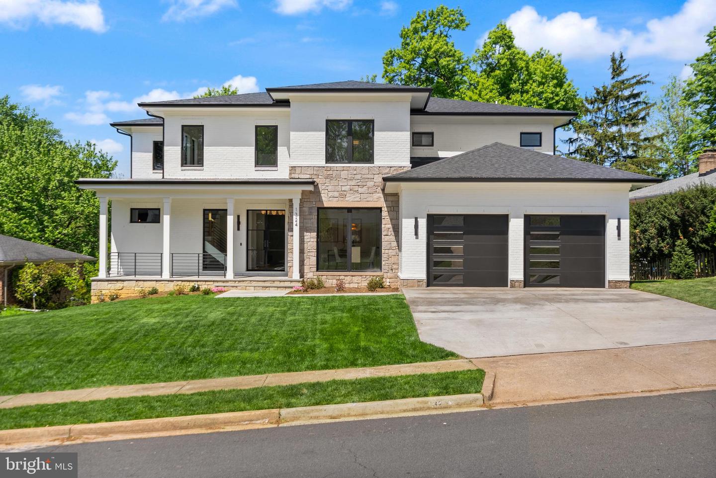 1324 Titania Lane