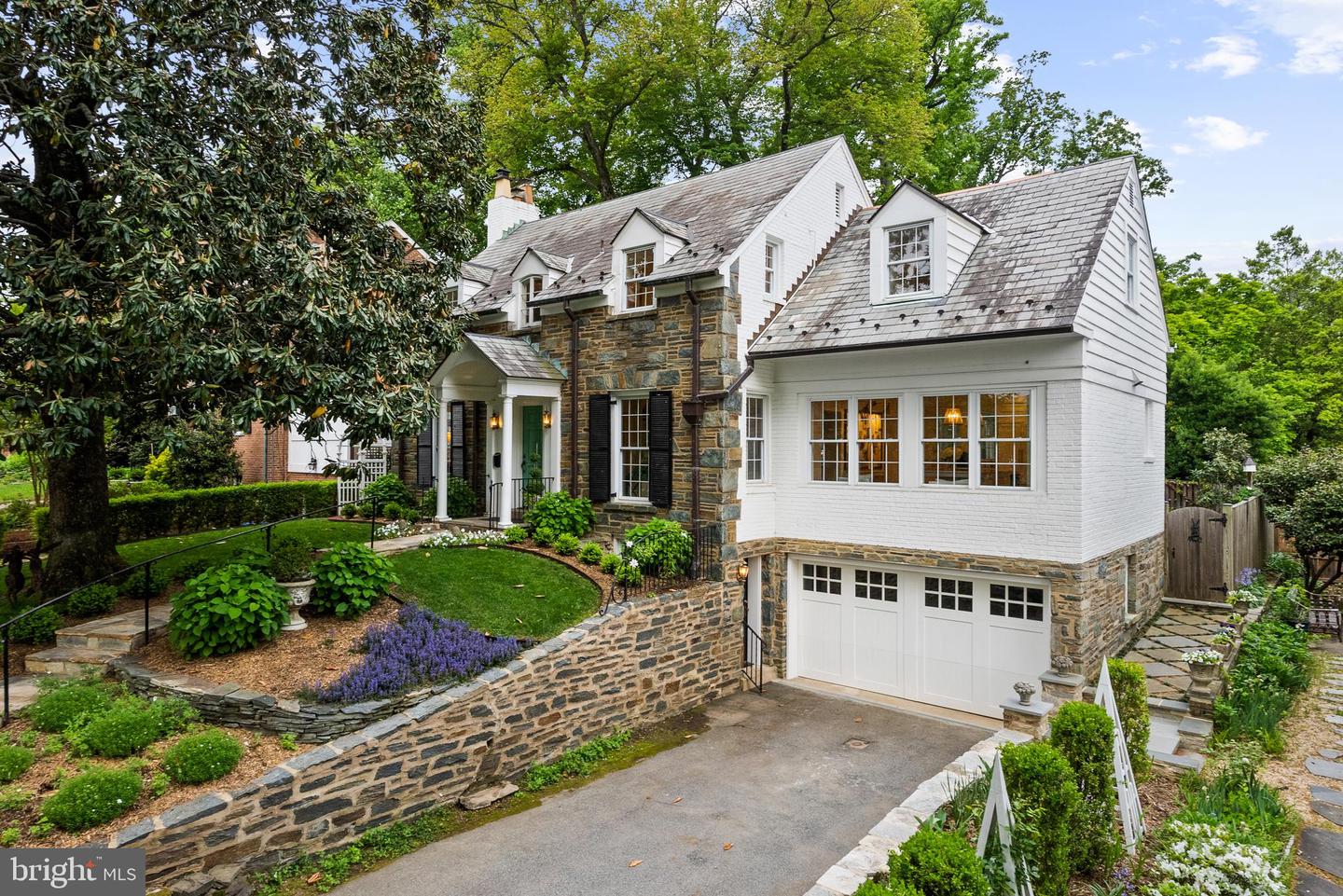 6010 Fort Hunt Road, Alexandria