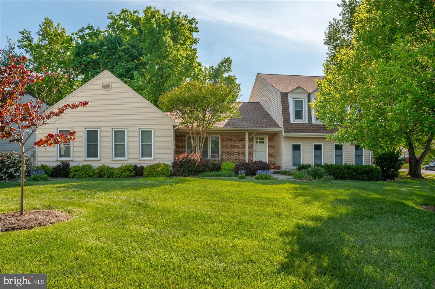 2026 Tamani Drive, Herndon