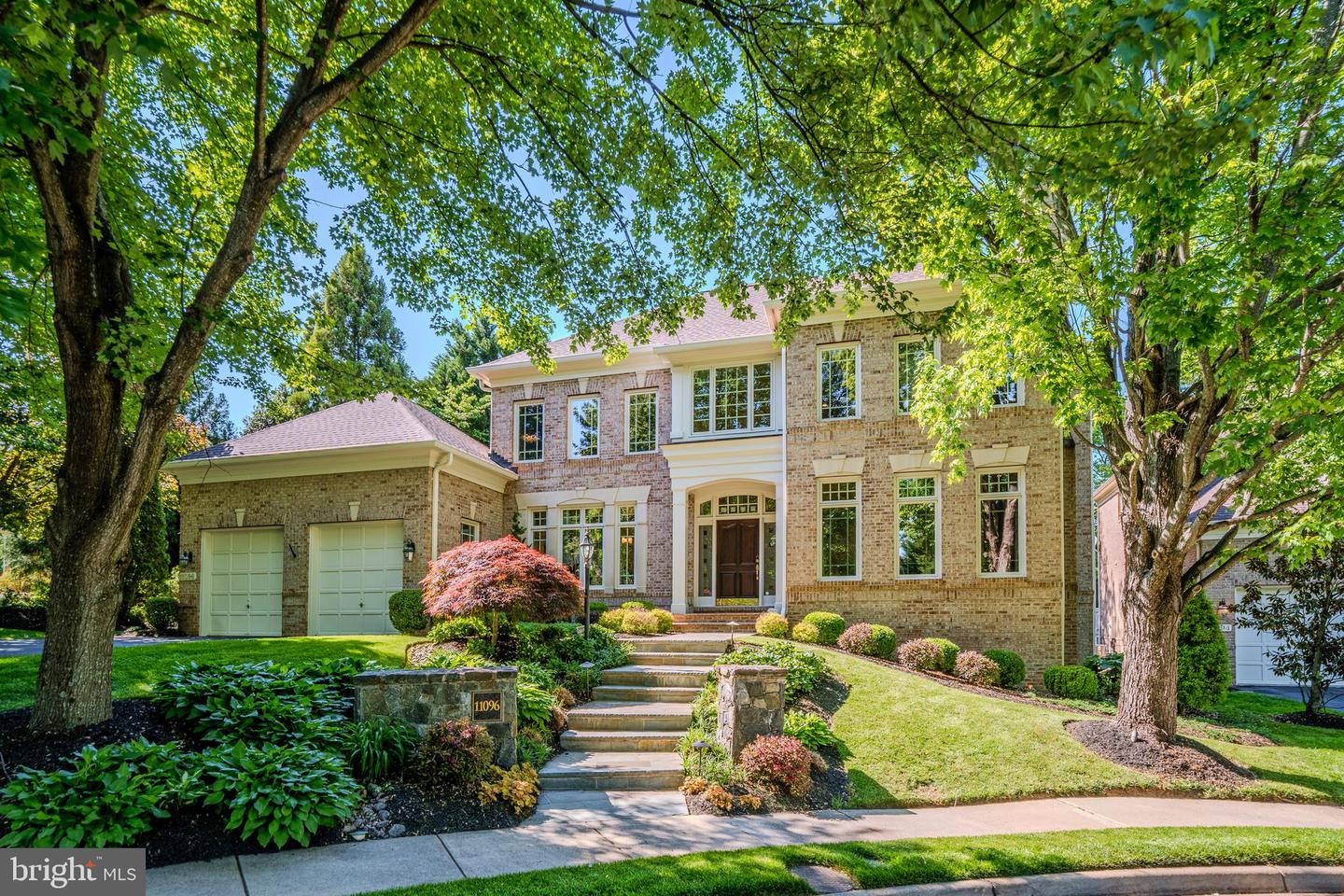 11096 Whitstone Place, Reston