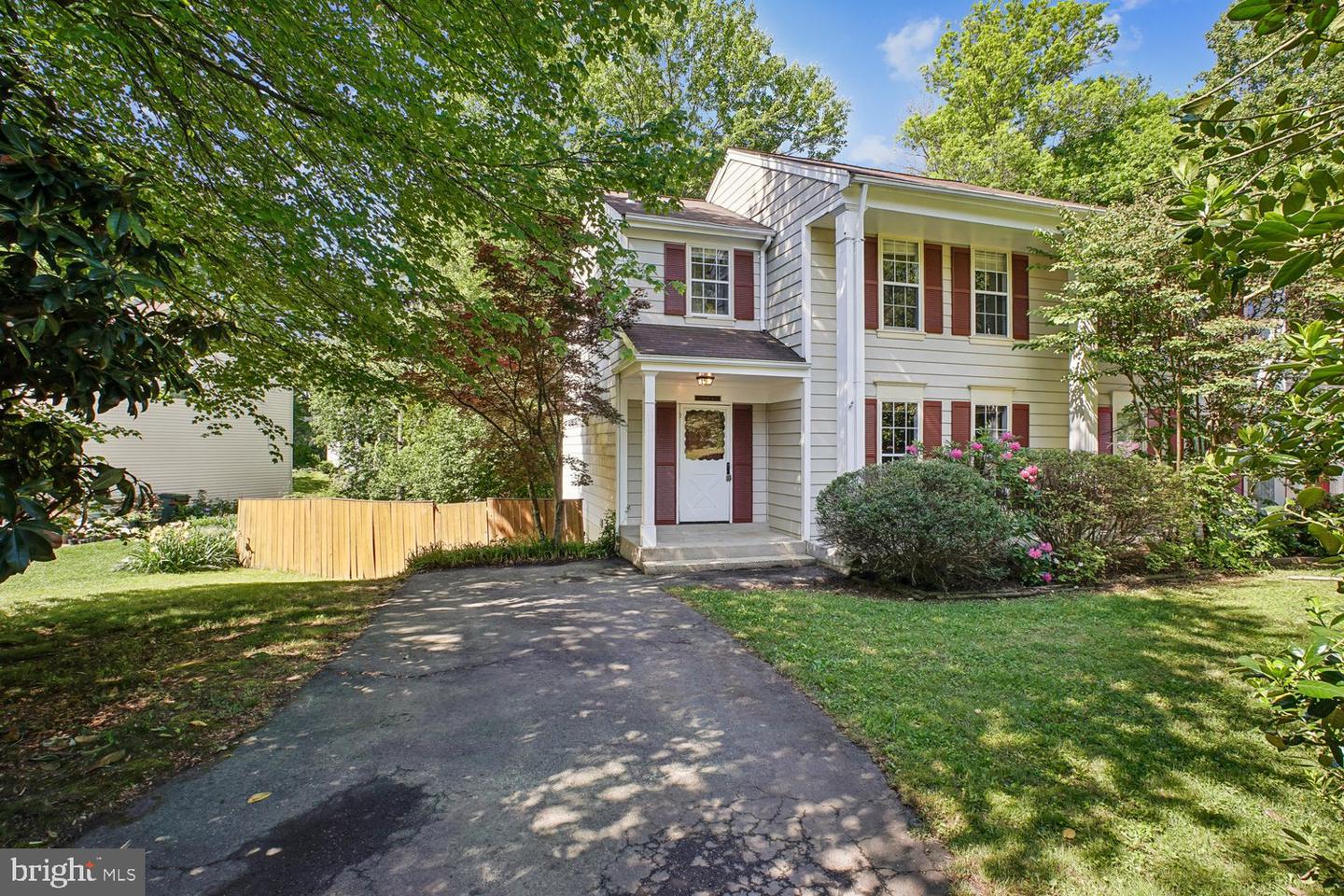 10051 Downeys Wood Court, Burke