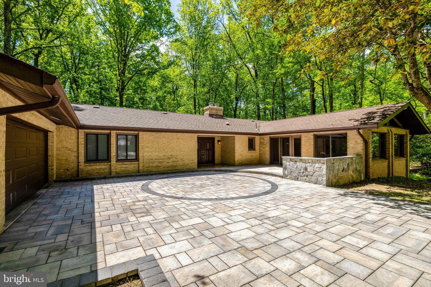 12009 Canter Lane, Reston