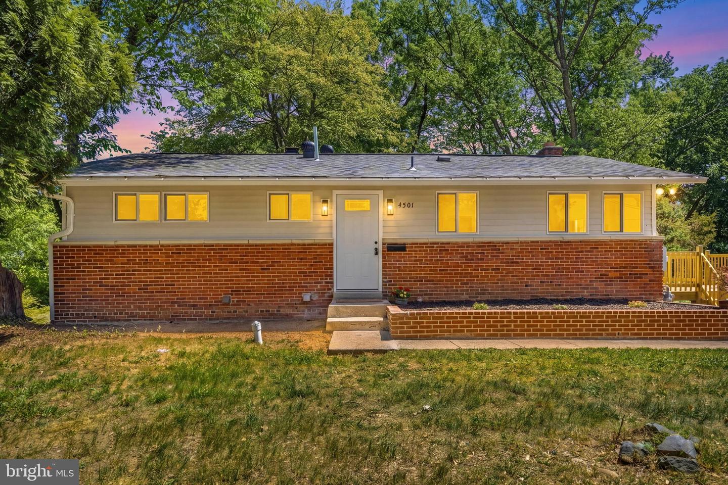 4501 Apple Tree Drive, Alexandria