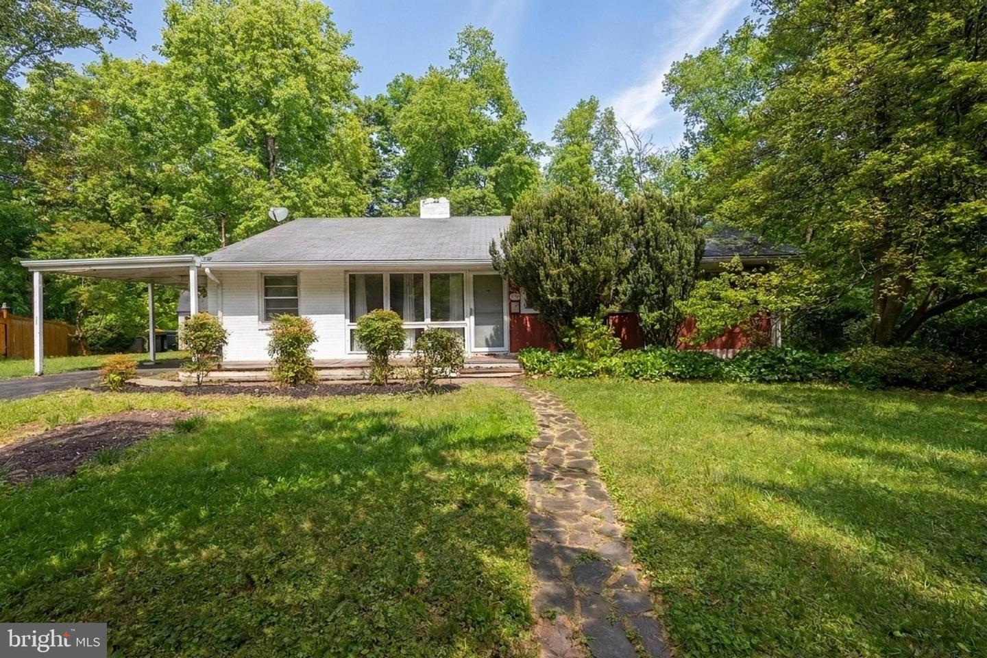 5533 Belfast Place, Springfield