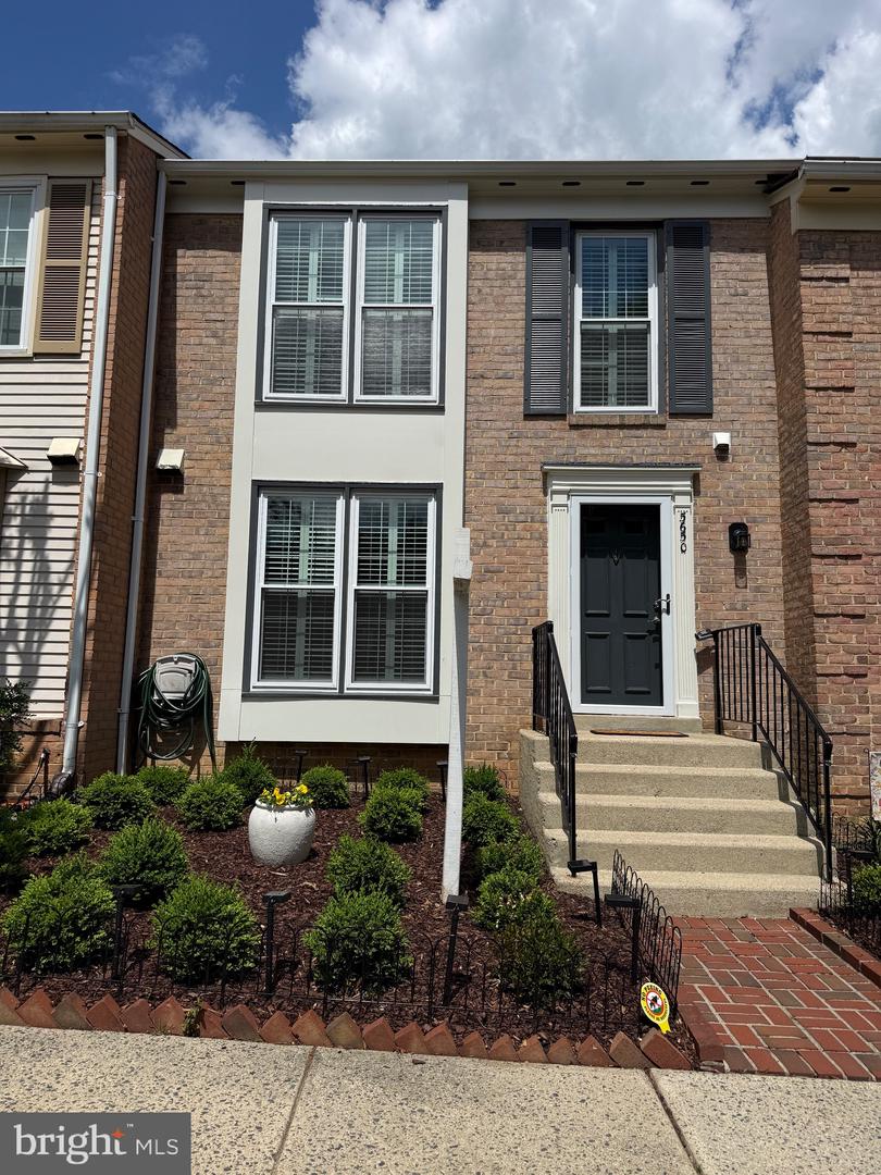 5650 Ridge View Drive, Alexandria