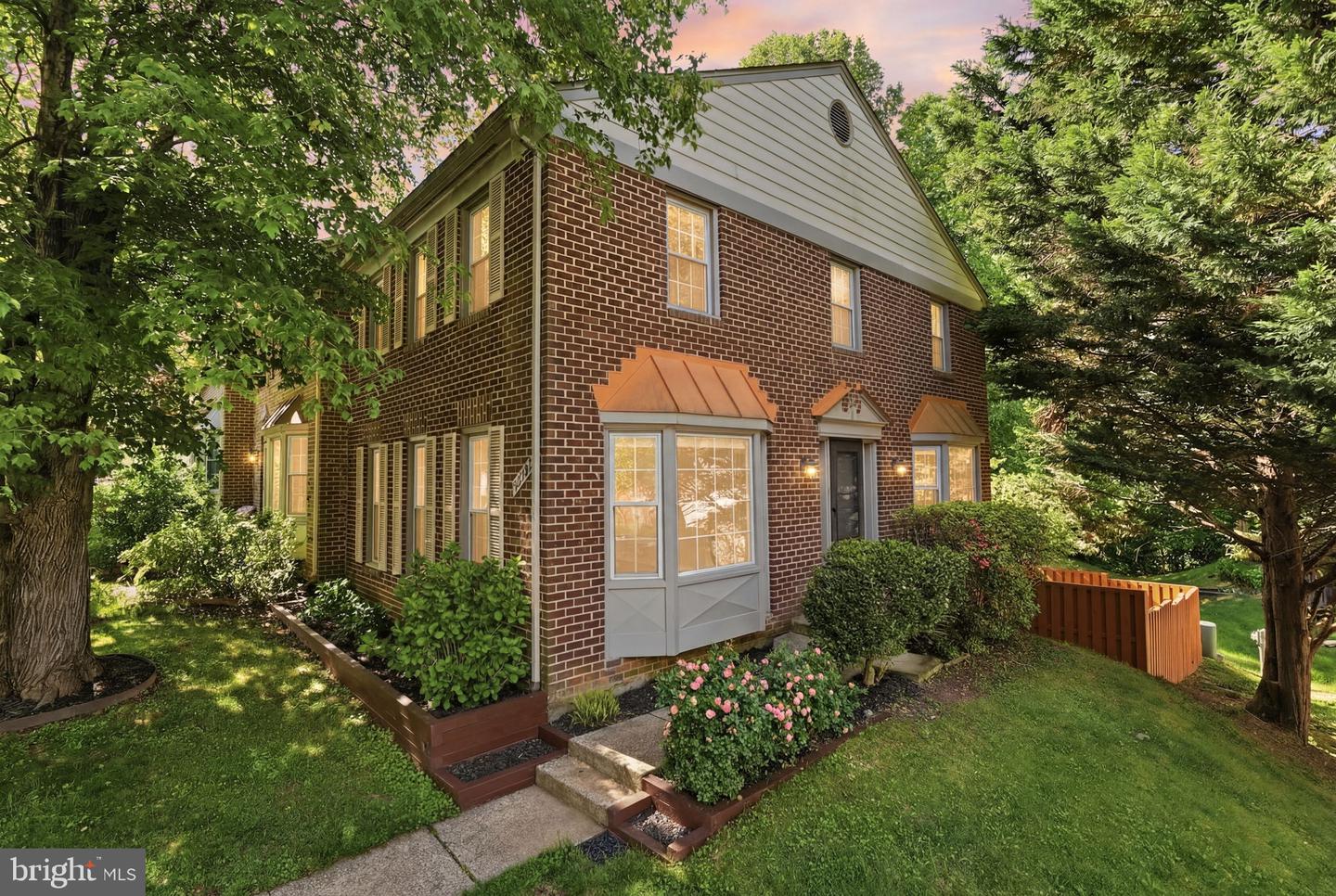 5719 Crownleigh Court, Burke