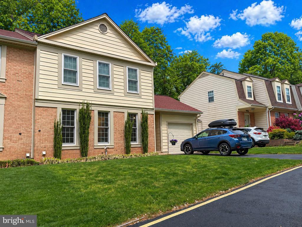 10012 Wood Sorrels Lane, Burke