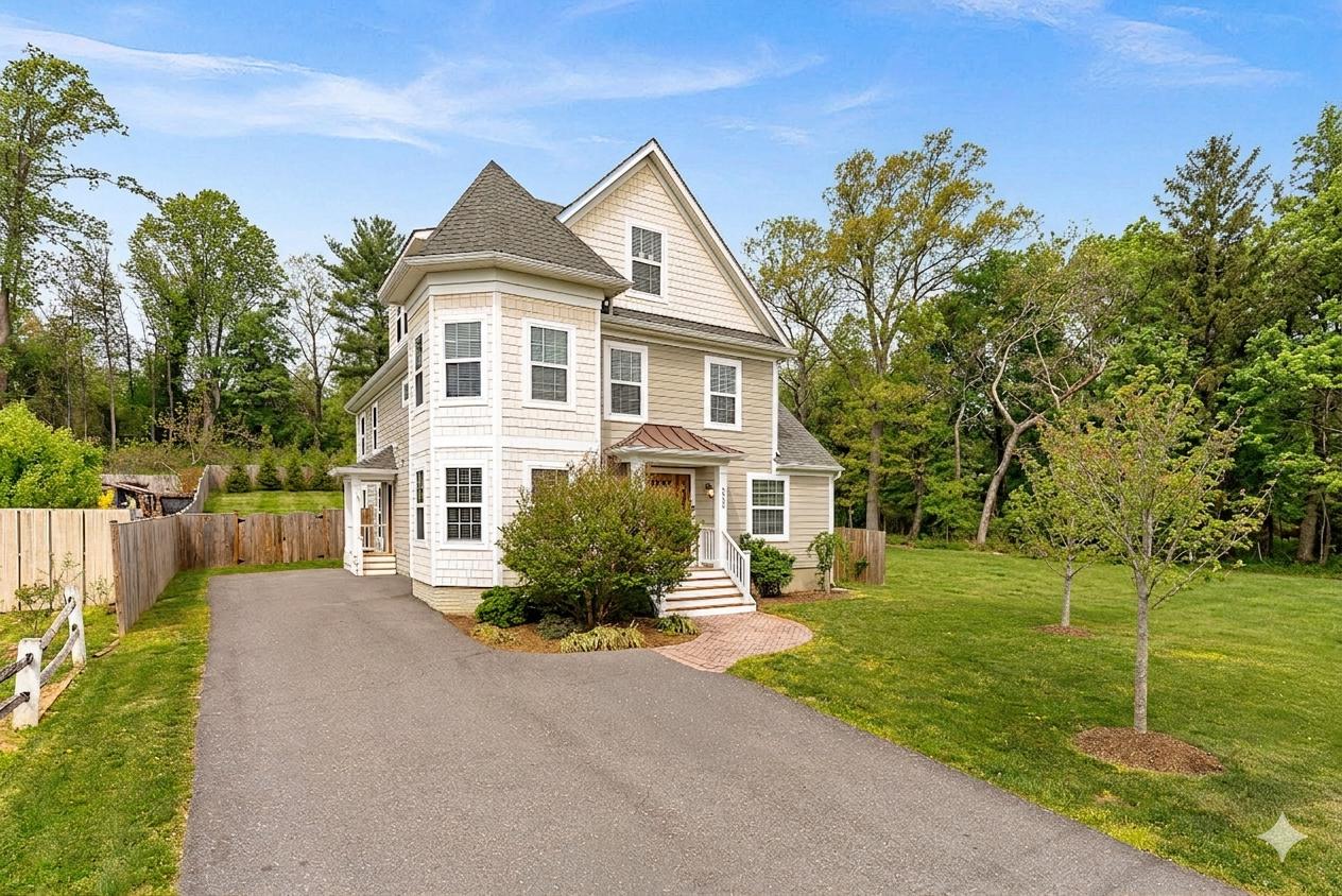 6932 Alpine Drive, Annandale