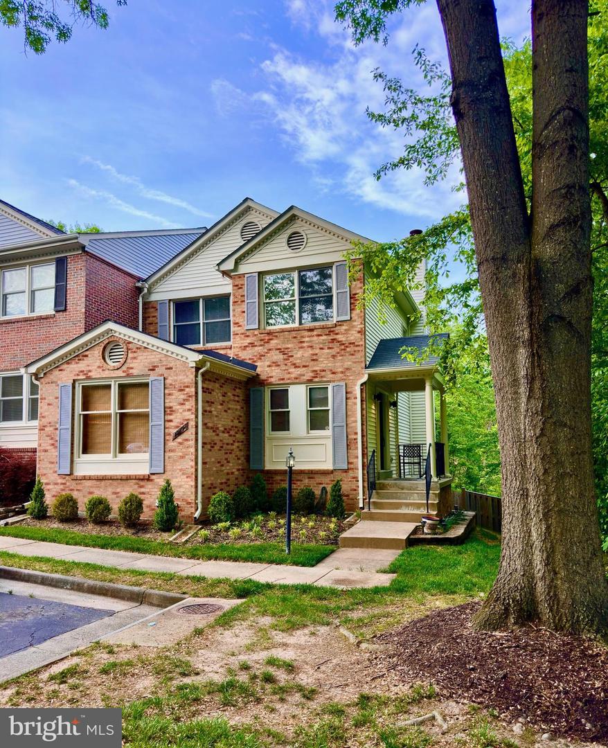 7929 Valleyfield Drive, Springfield