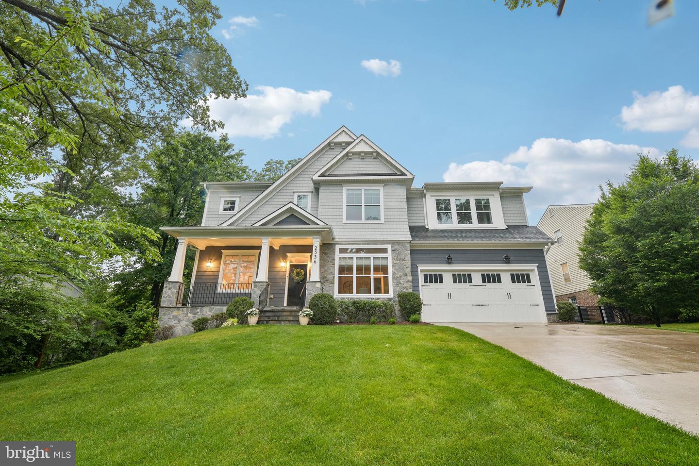 2336 N Oak Street, Falls Church