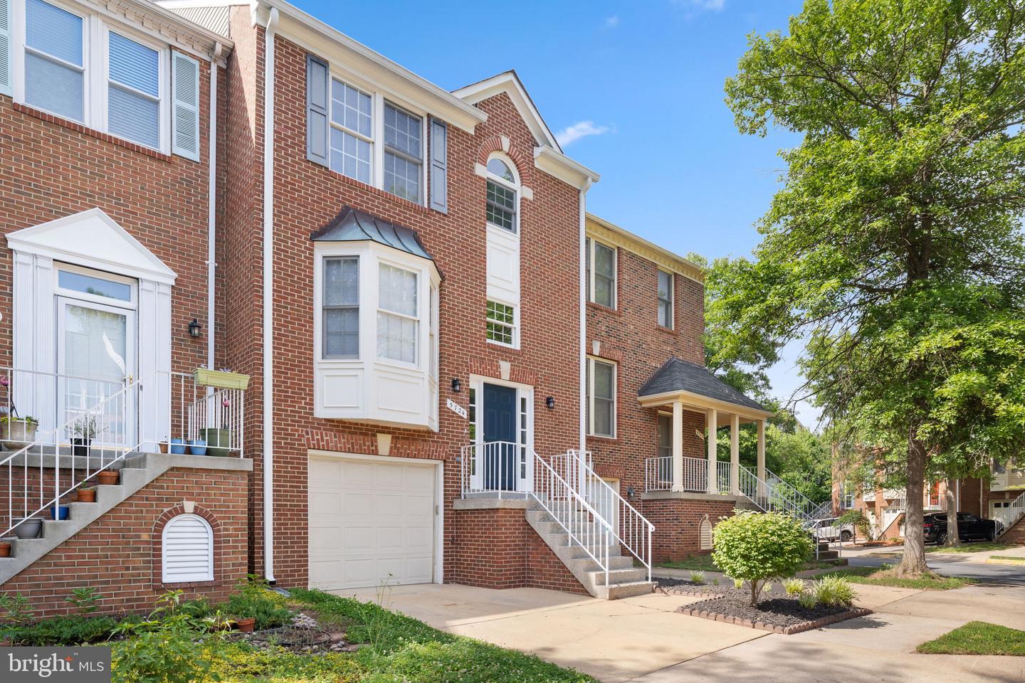 5724 Wood Creek Lane