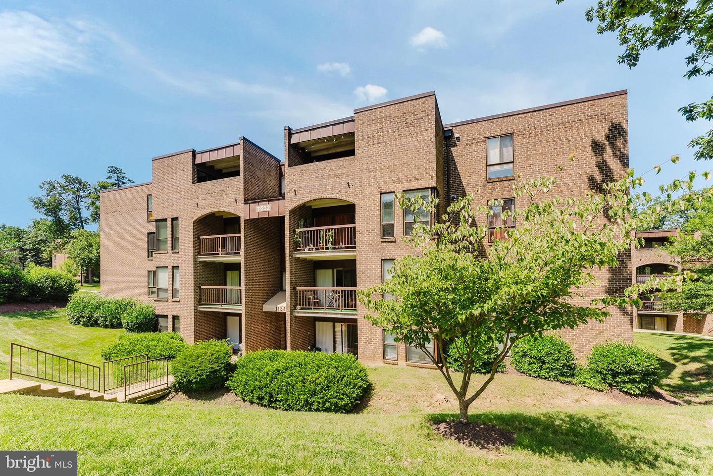 11232 Chestnut Grove Square #233