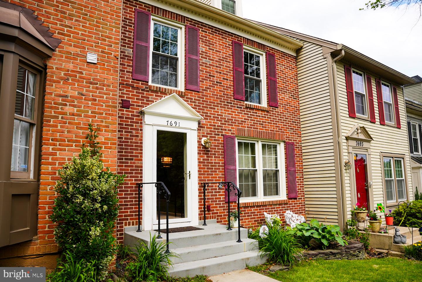 7691 Northern Oaks Court, Springfield