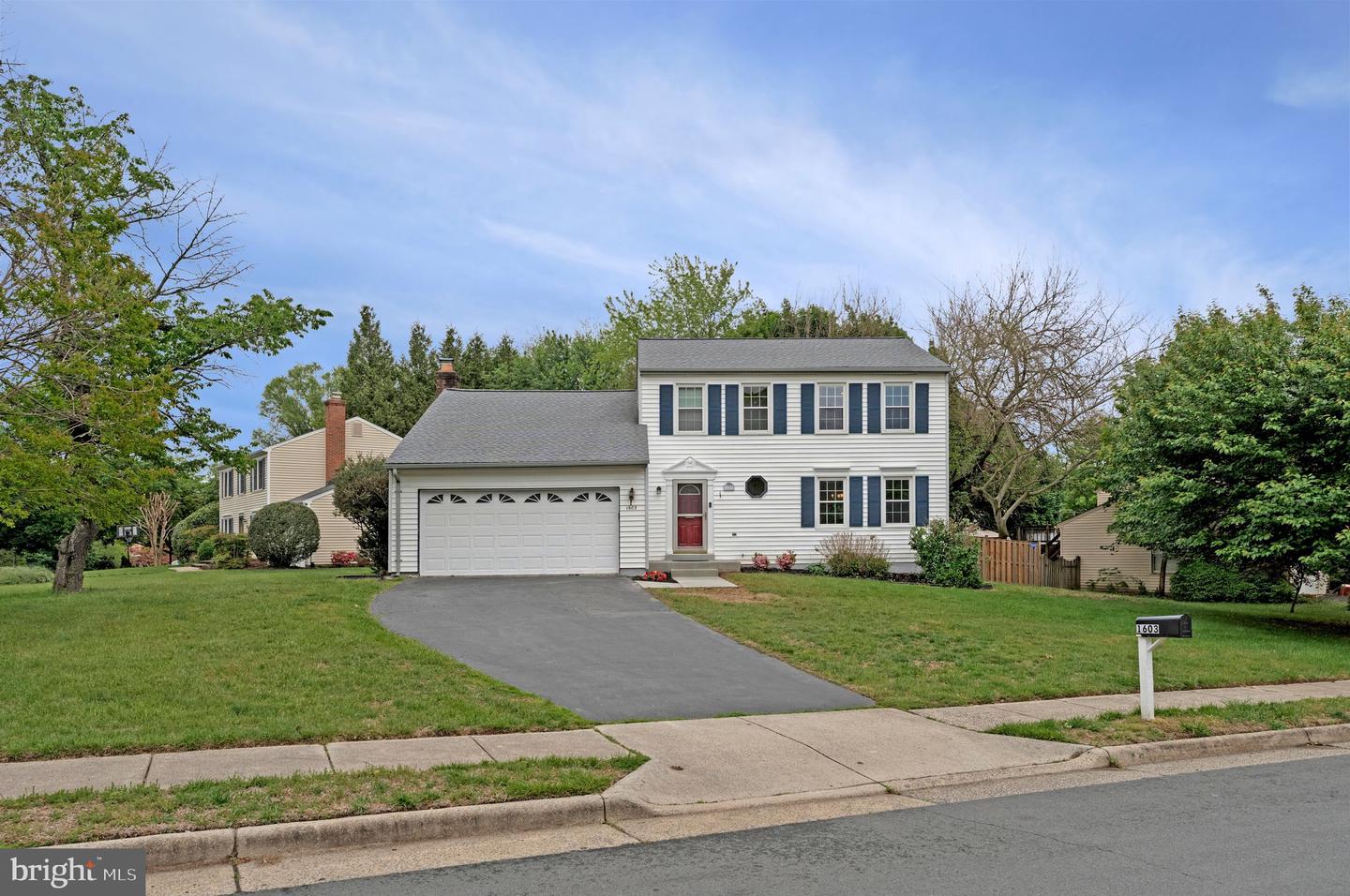 1603 Hiddenbrook Drive, Herndon