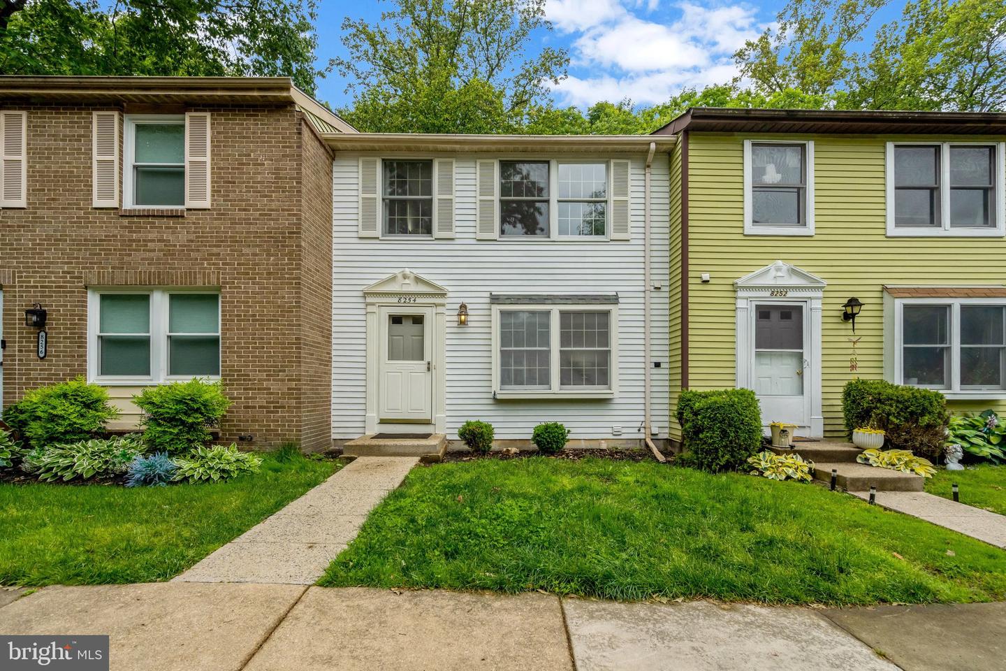 8254 Burning Forest Court, Springfield