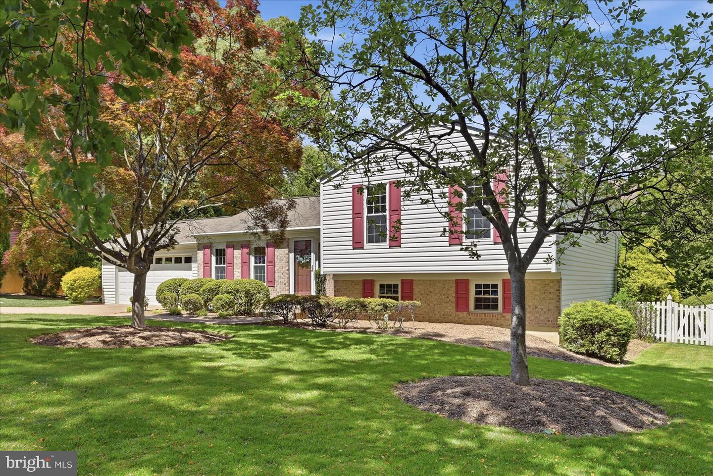 8112 Revatom Court, Dunn Loring