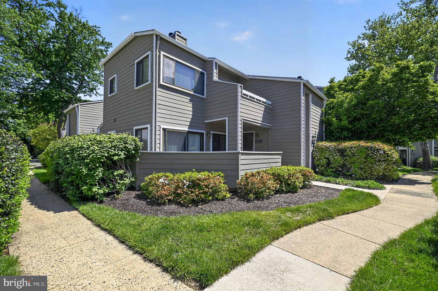 1957 Villaridge Drive, Reston