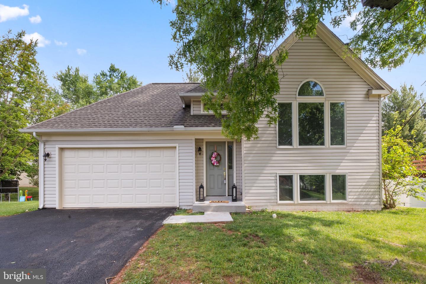 14516 Oak Cluster Drive, Centreville