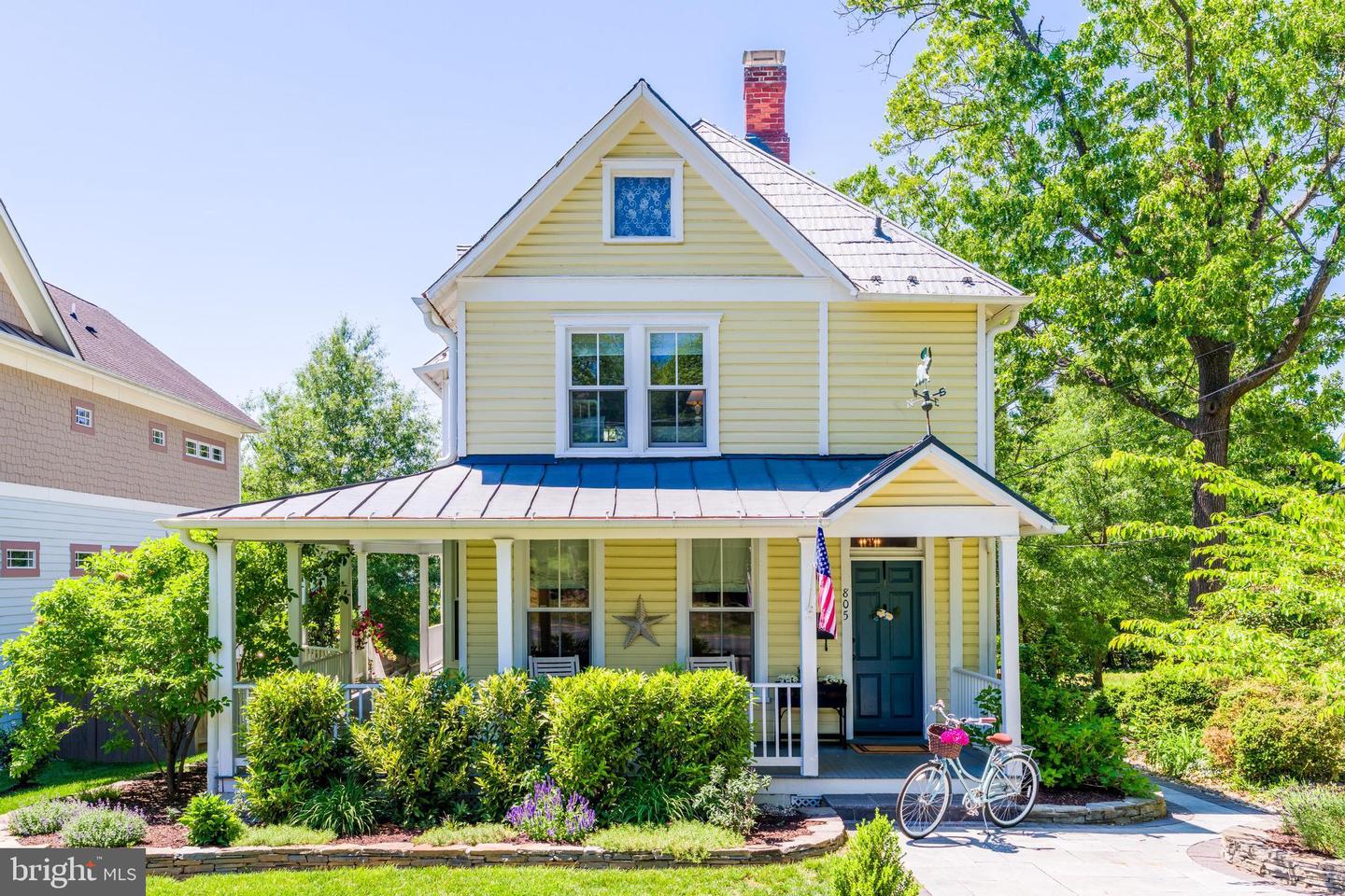 805 Monroe Street, Herndon