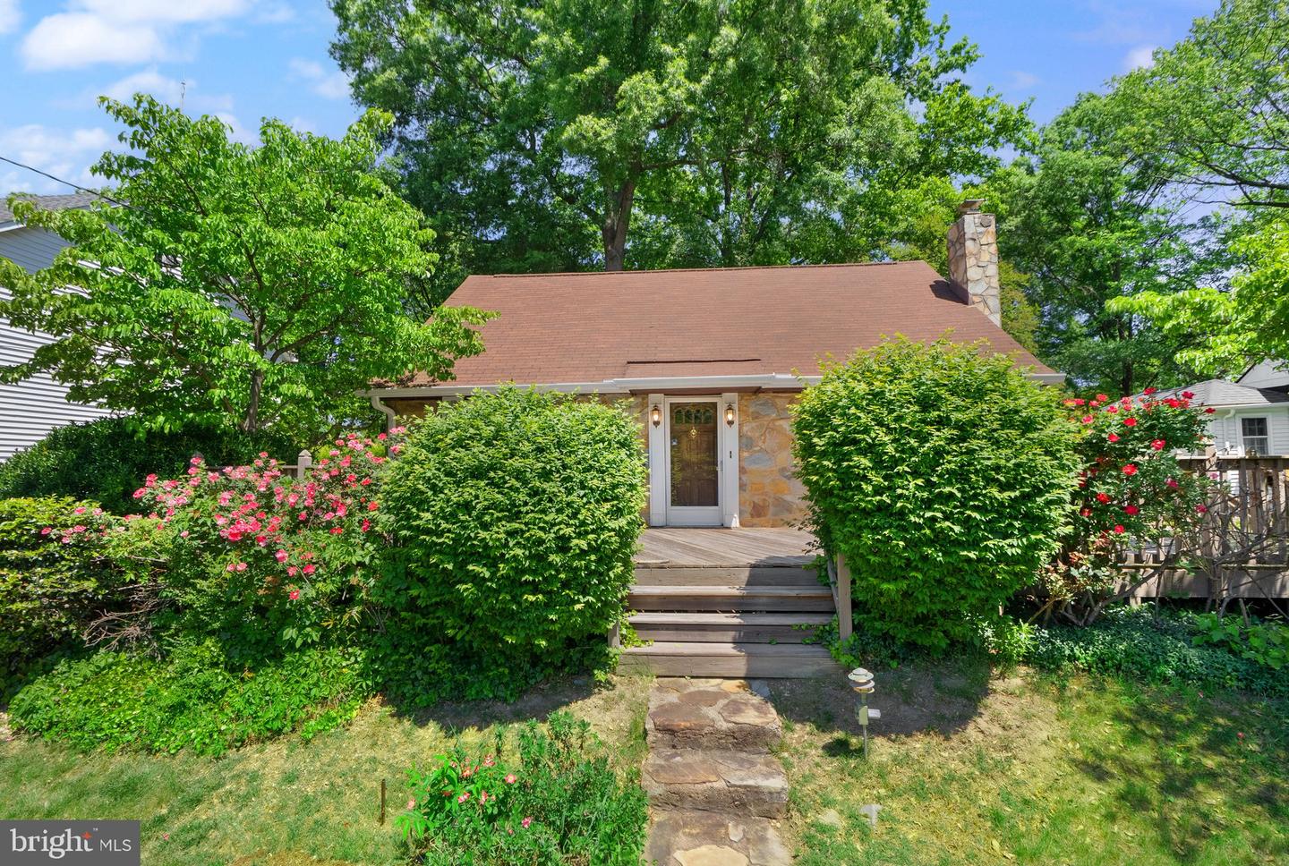 2602 Stone Hedge Dr