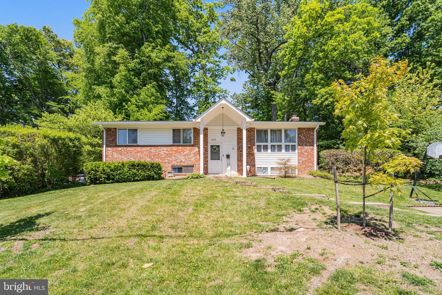8622 Kenilworth Drive