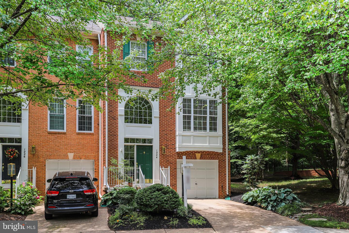 1224 Wild Hawthorn Way