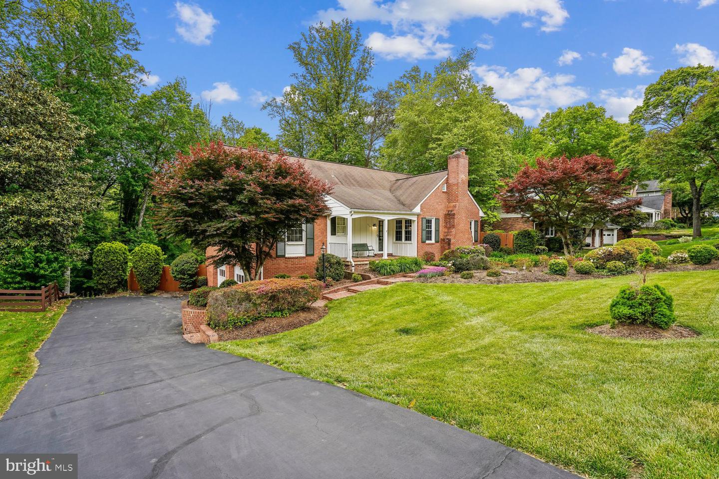 3709 Camelot Drive, Annandale