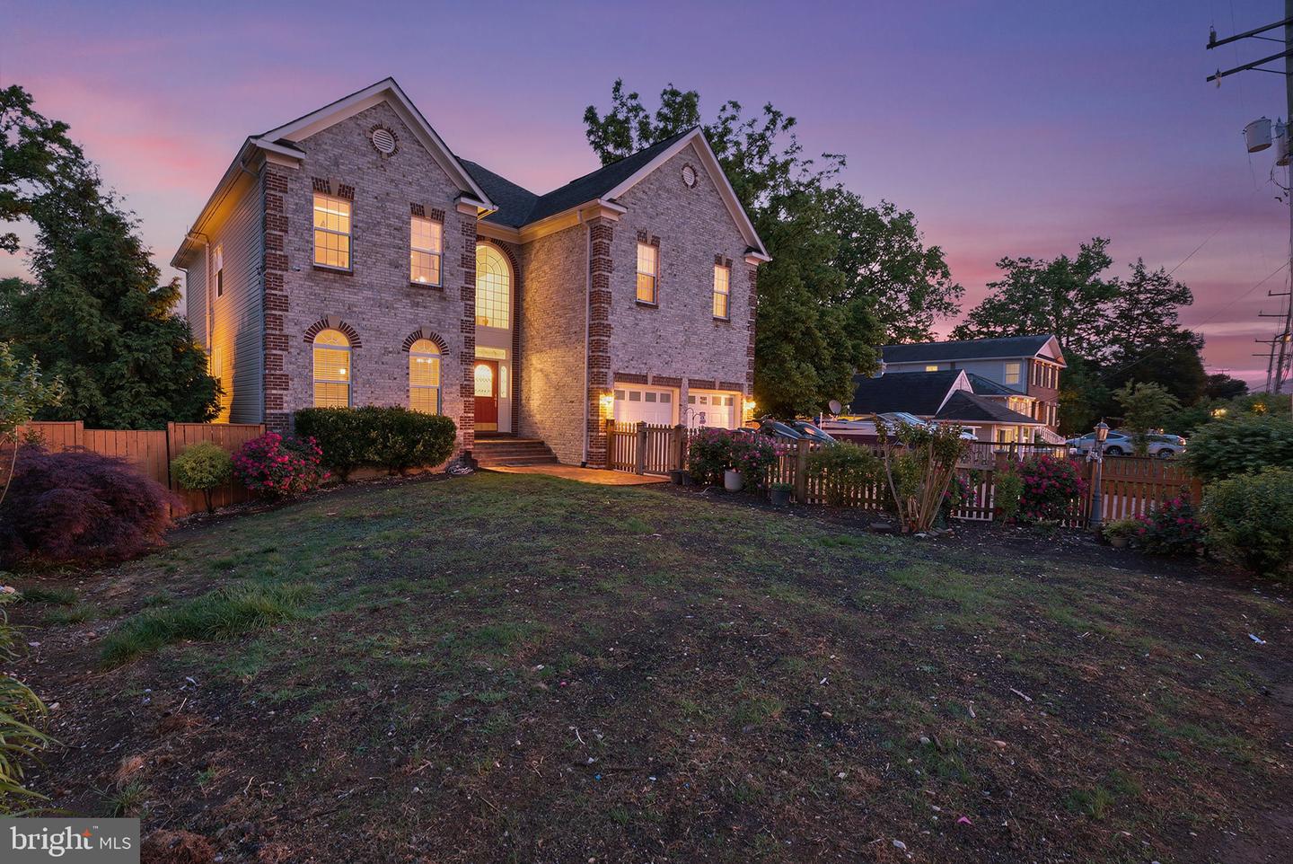2914 Popkins Ln