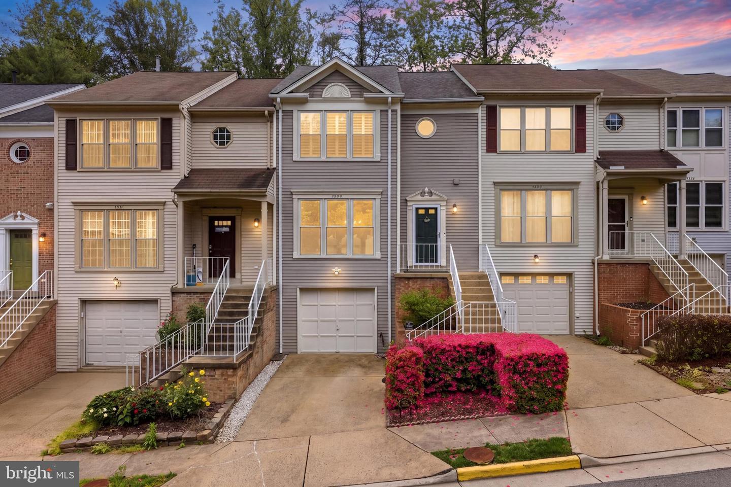 7293 Olde Lantern Way, Springfield