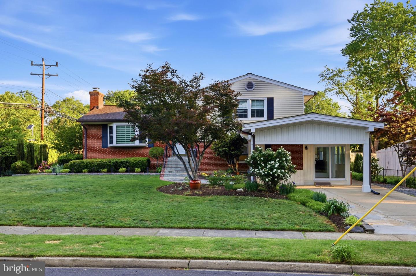 6824 Felix Street, Mclean