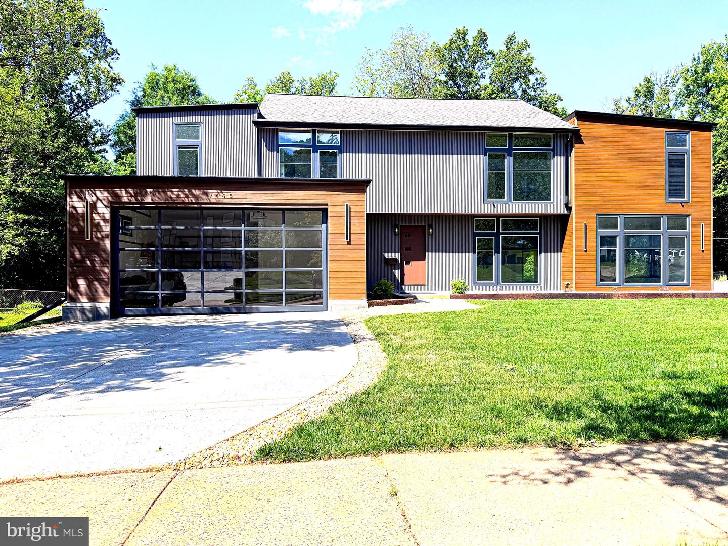 7405 Sportsman Drive
