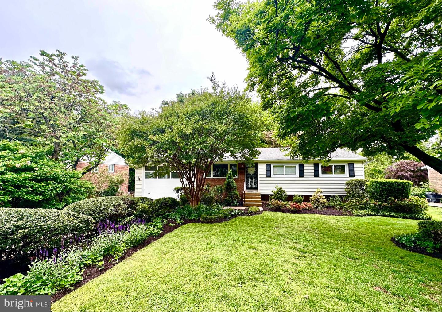 2026 Dexter Dr