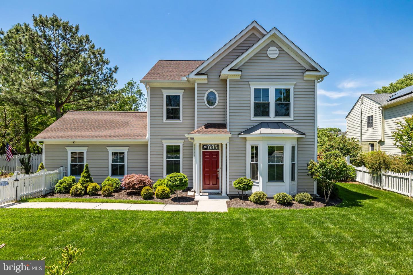 633 Spring Street, Herndon
