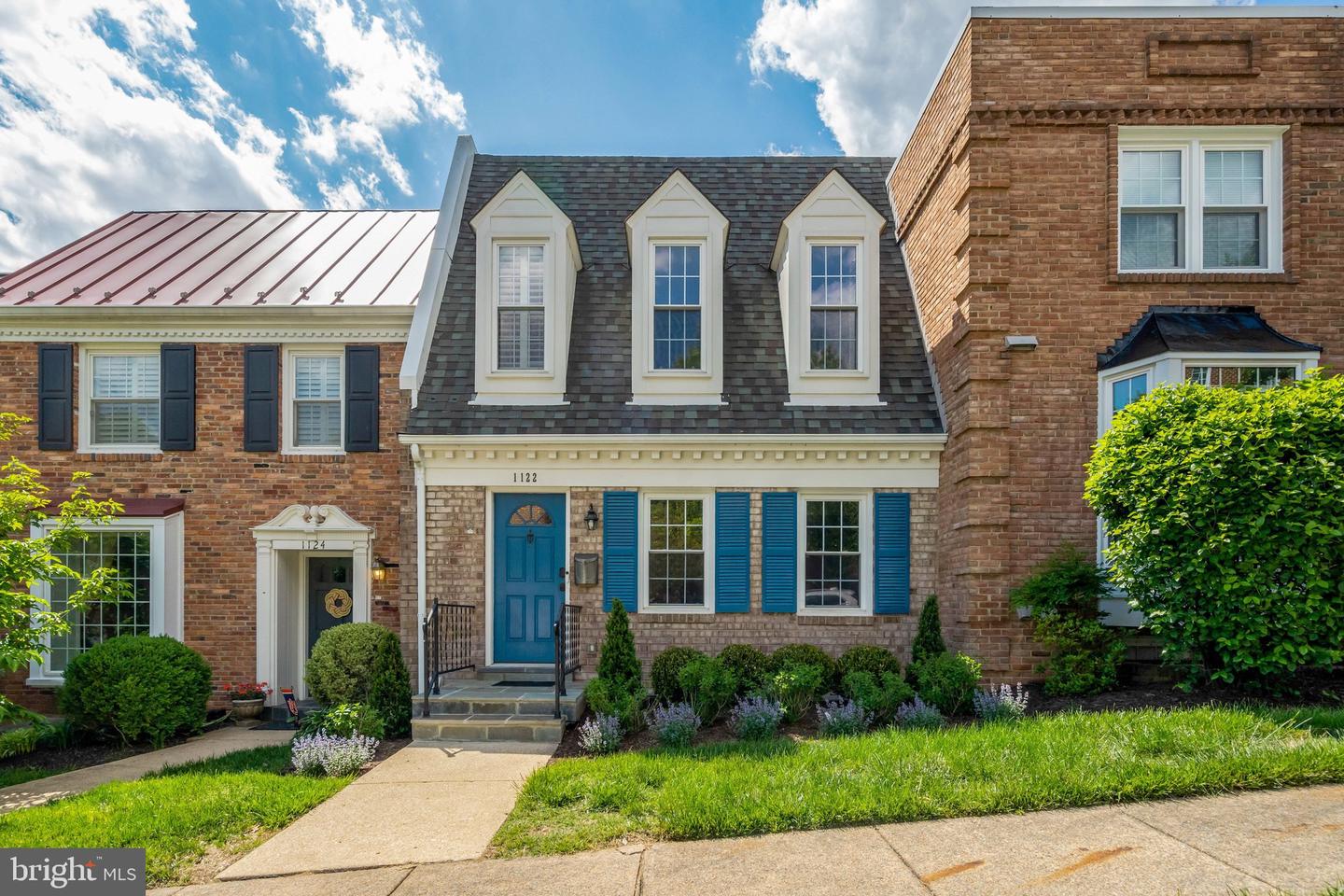 1122 Kensington Road