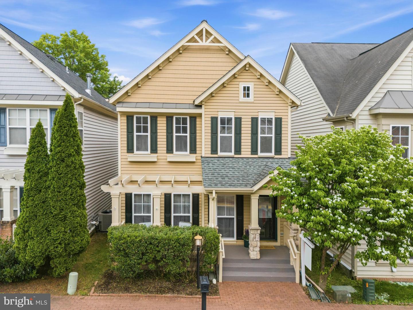 9123 Stonegarden Drive, Lorton
