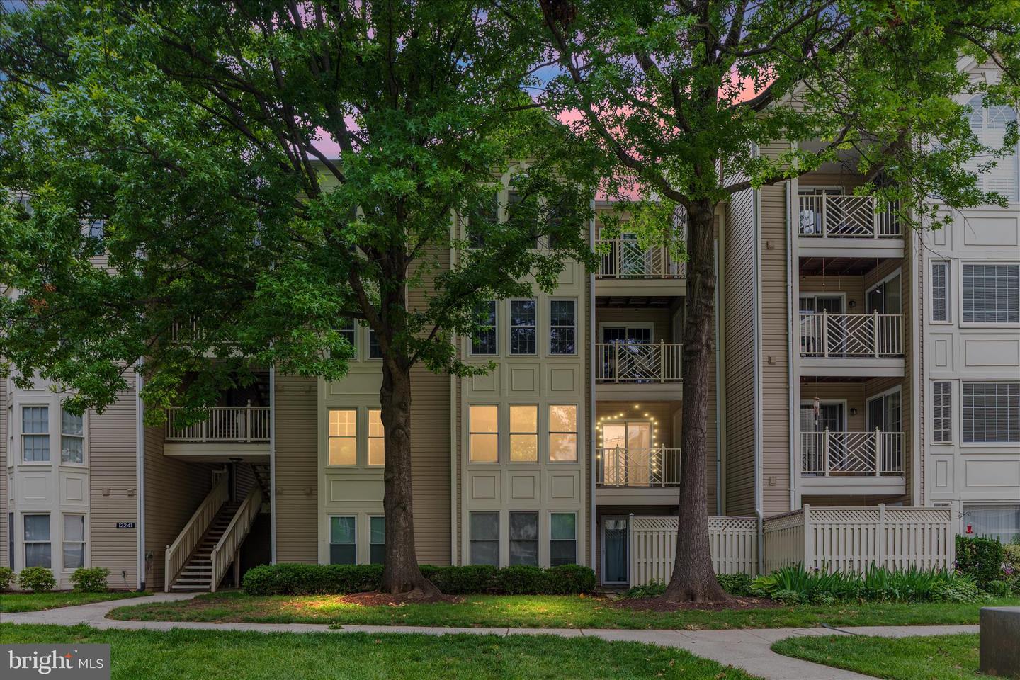 12241 Fairfield House Drive #305b, Fairfax