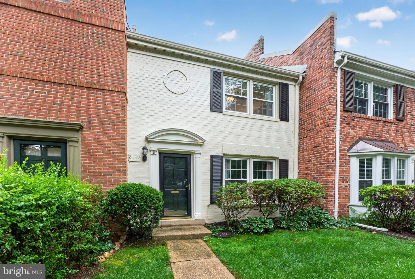 8139 Carrleigh Parkway, Springfield