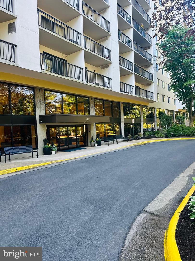 3800 Powell Lane #1224, Falls Church