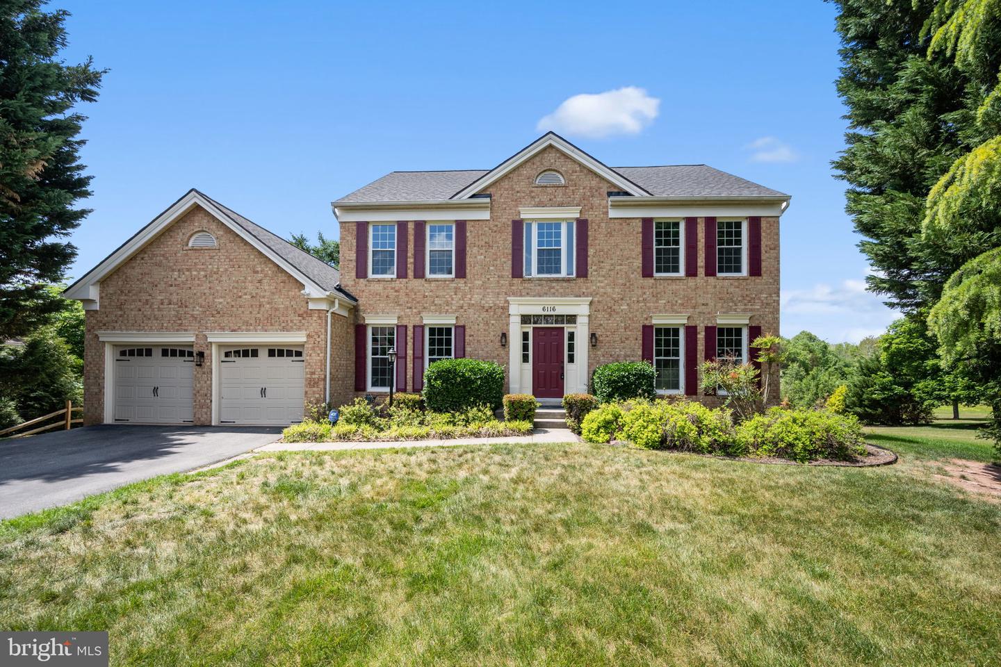 6116 Oakengate Way, Centreville
