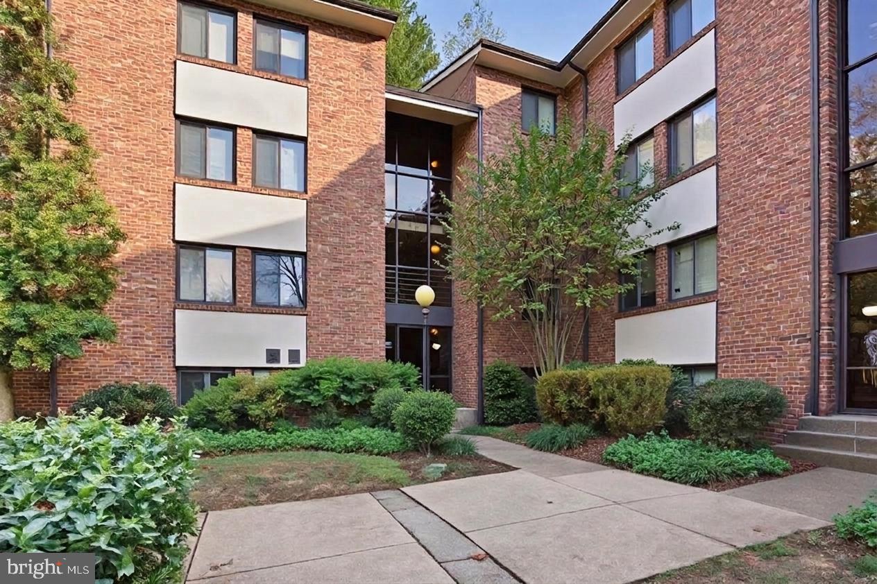 1552 Northgate Square #12b