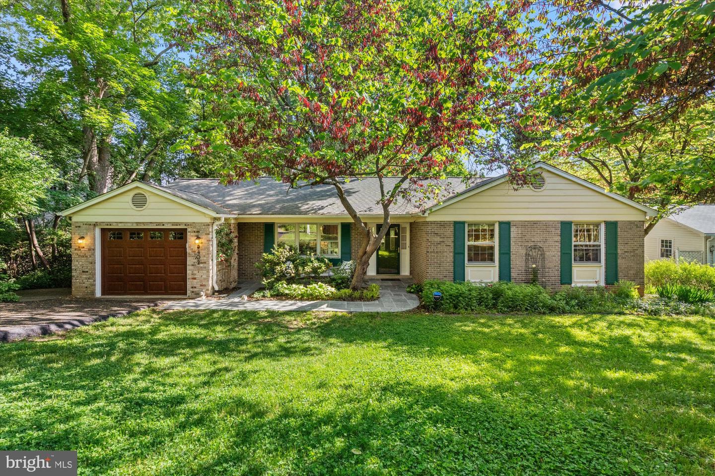 2402 Popkins Lane, Alexandria