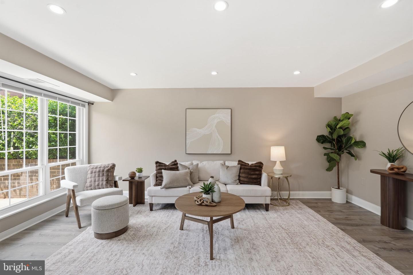 1961 Kennedy Drive #1961