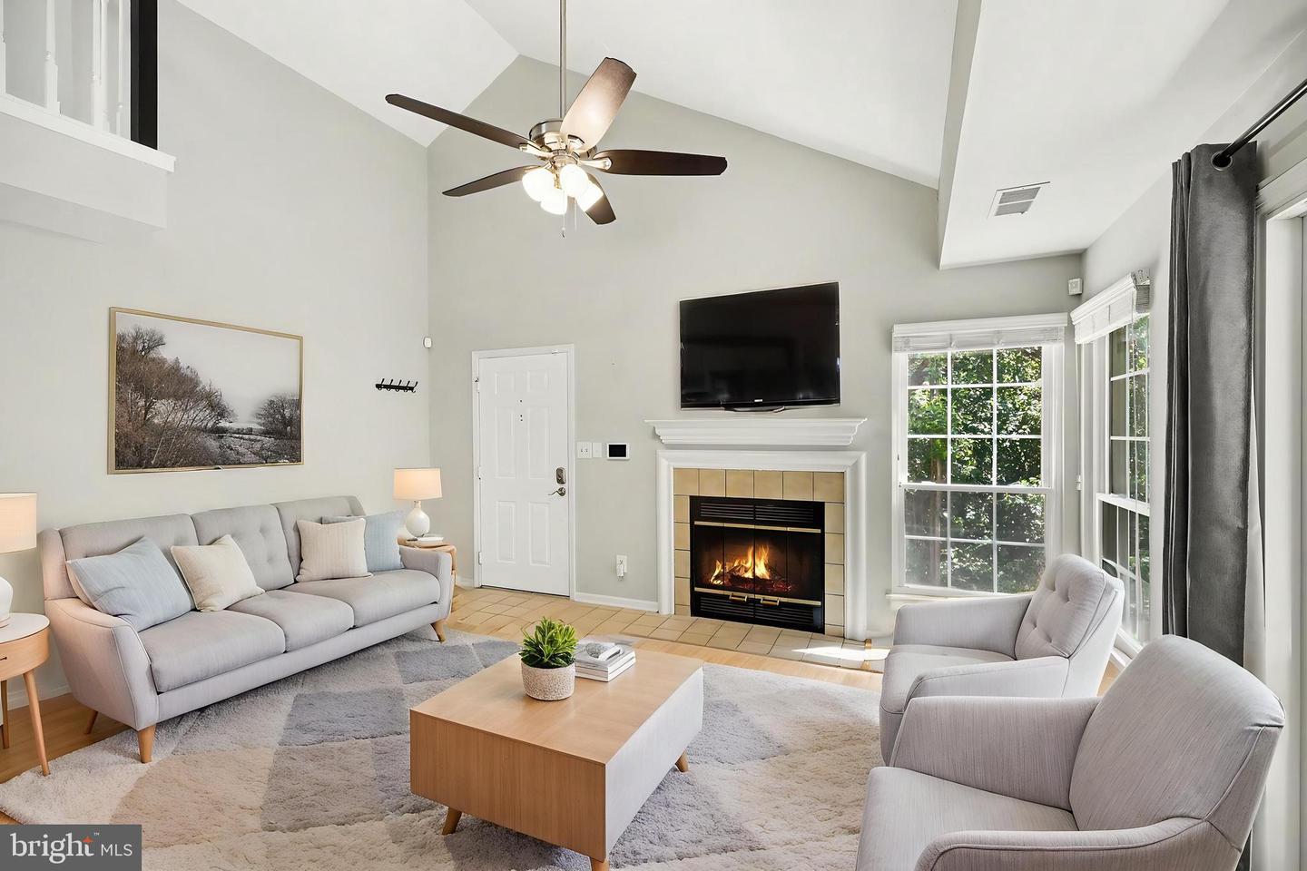 4555 Interlachen Court #g