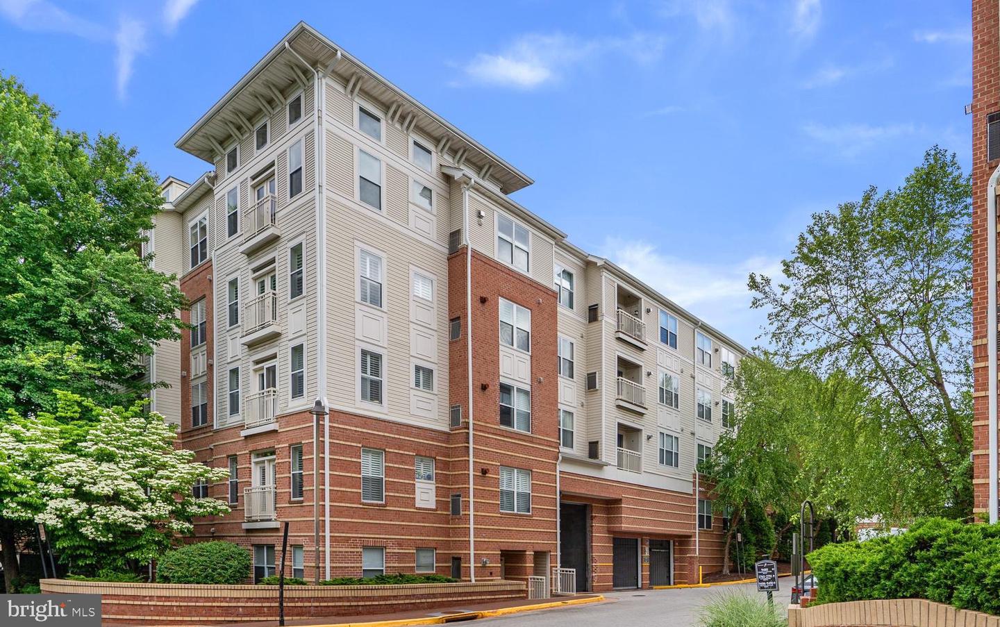 9480 Virginia Center Boulevard #124, Vienna