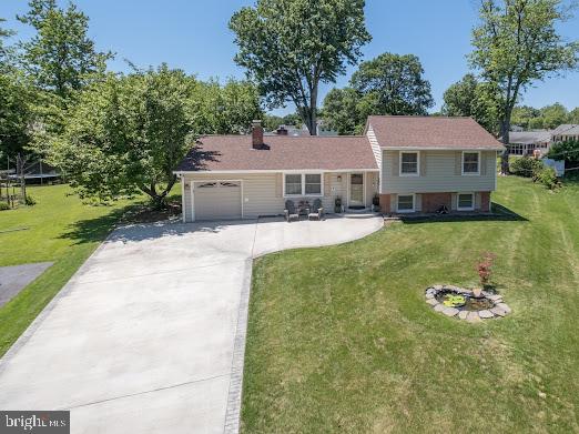 5705 Buckingham Palace Ct