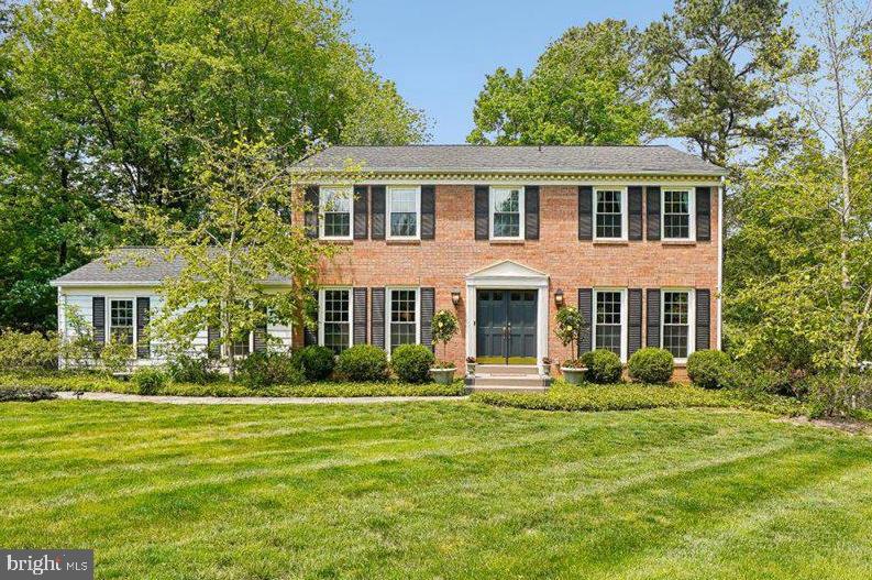 10314 Hickory Creek Court, Great Falls