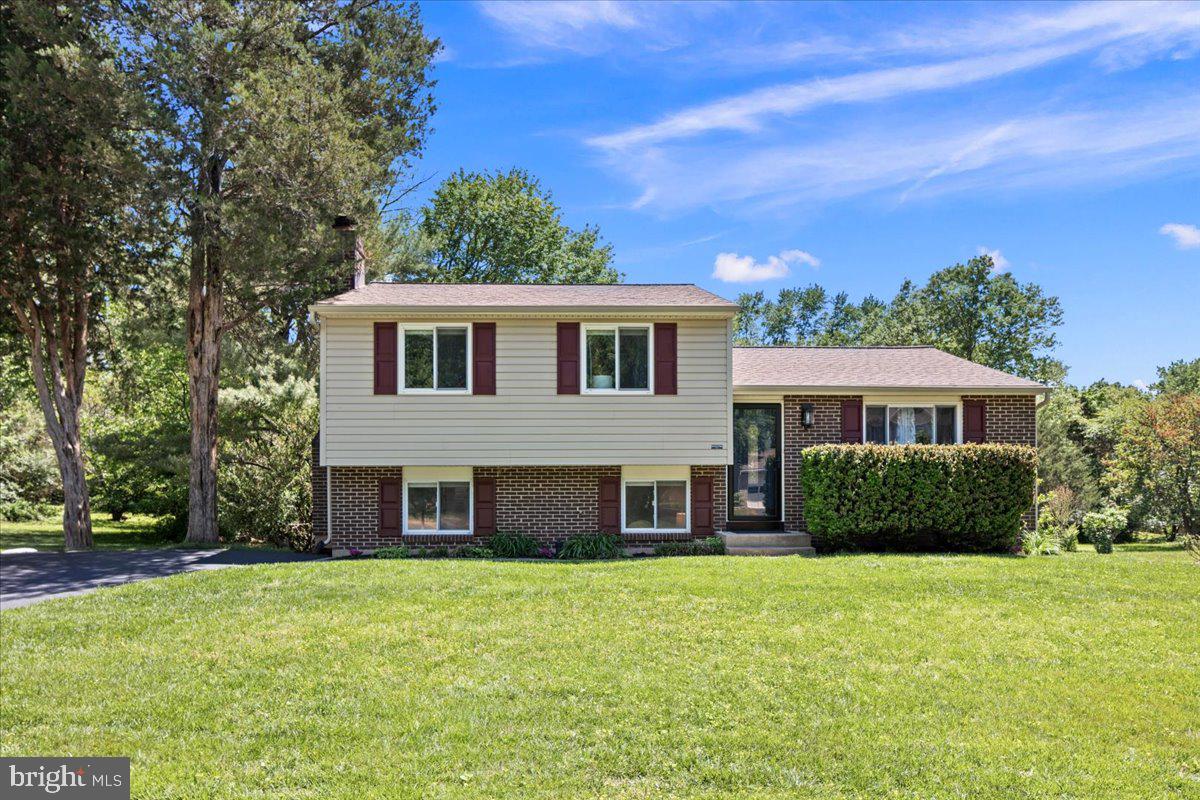 12780 Bradwell Road, Herndon