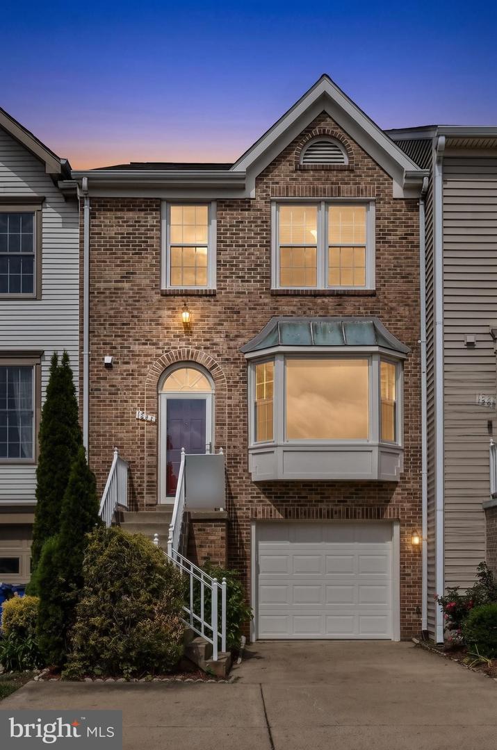 1207 Bond Street, Herndon