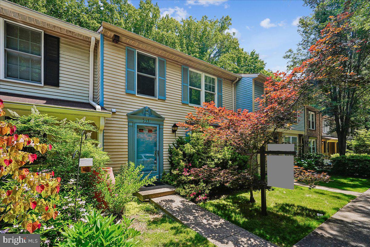 2331 Middle Creek Lane