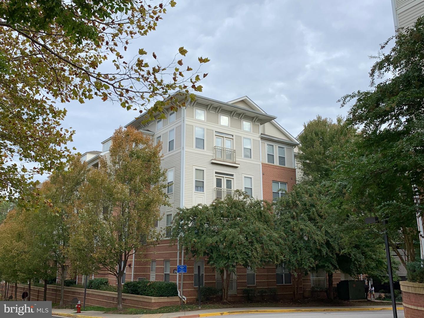 2791 Centerboro Drive #385